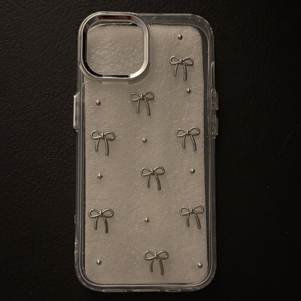 Silver Bow iPhone 15 Case